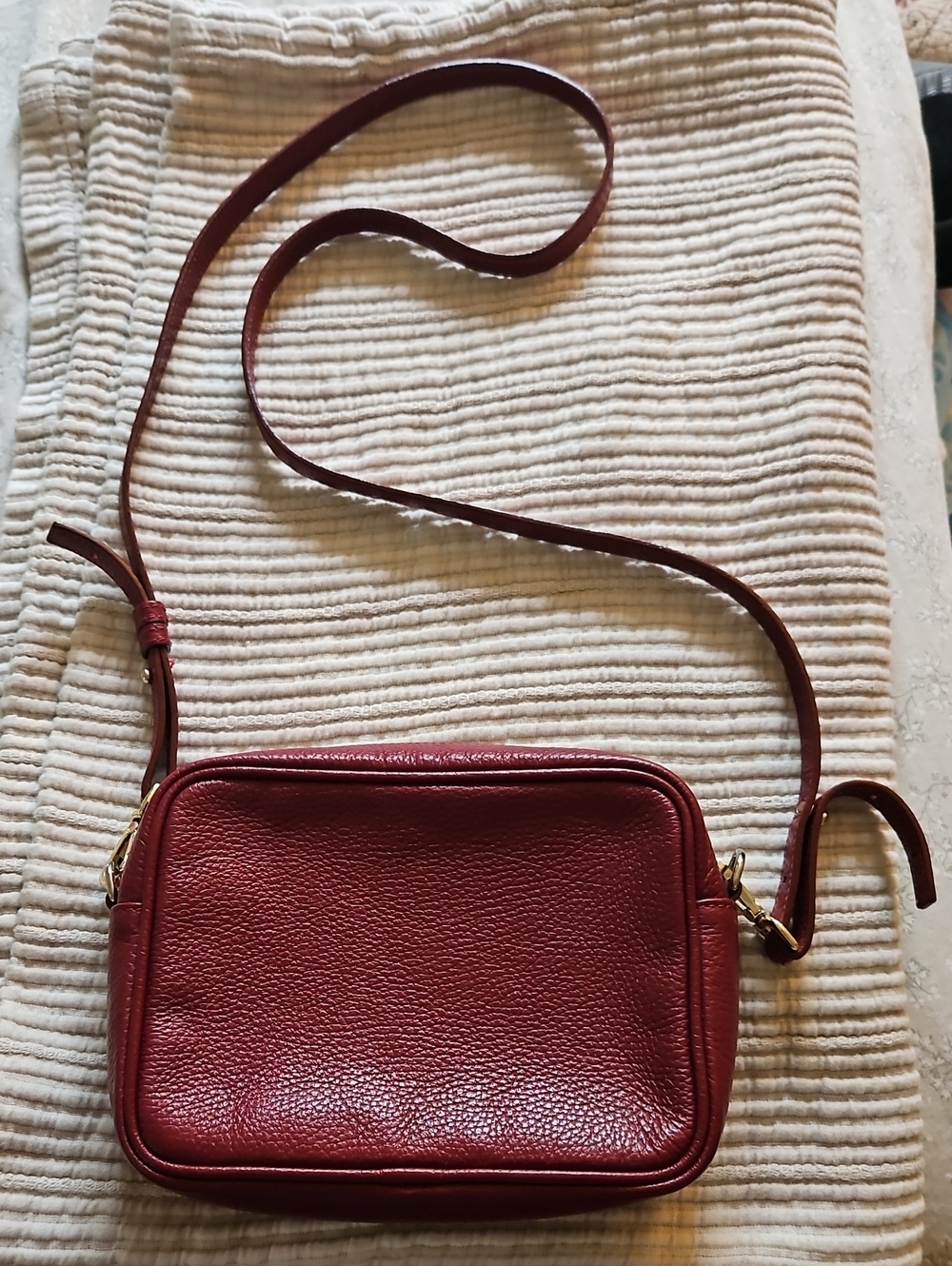 Quince Italian. Leather Crossbody, EUC